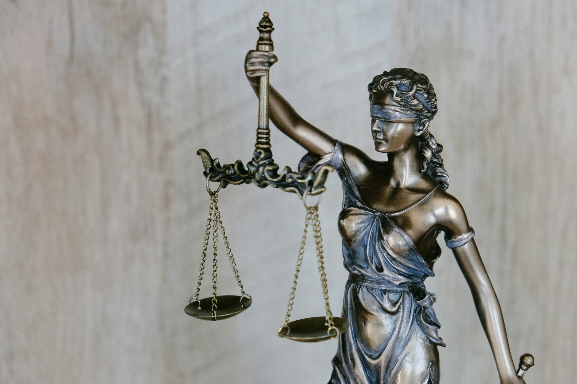 Documents juridiques — recouvrement de créances, avocat Lyon